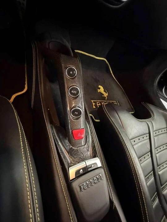 2016 Ferrari 488 GTB - Image 8 of 14