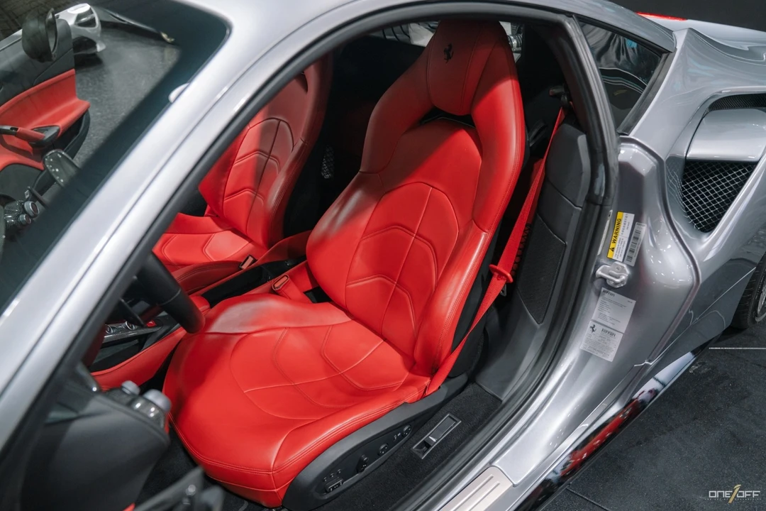2016 Ferrari 488 GTB - Image 12 of 12