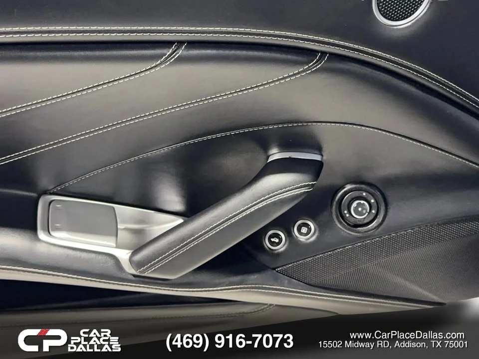 2016 Ferrari California T - Image 18 of 19