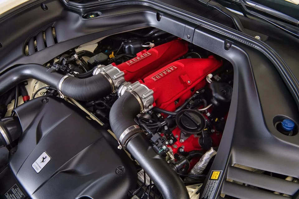 2016 Ferrari California T - Image 17 of 18