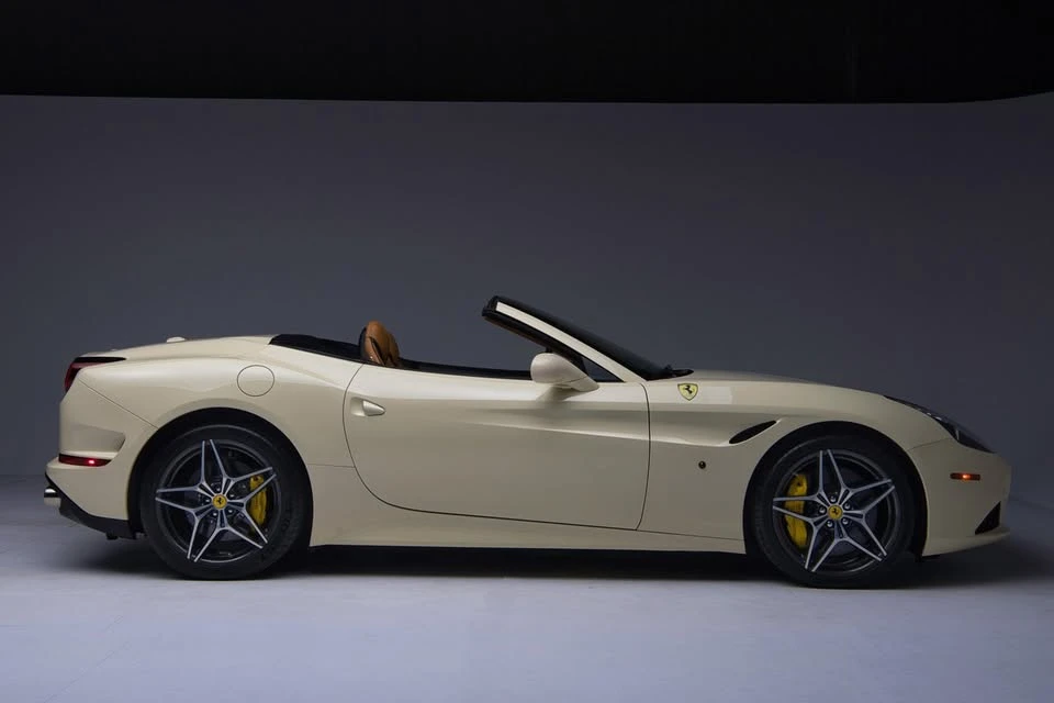 2016 Ferrari California T - Image 11 of 18