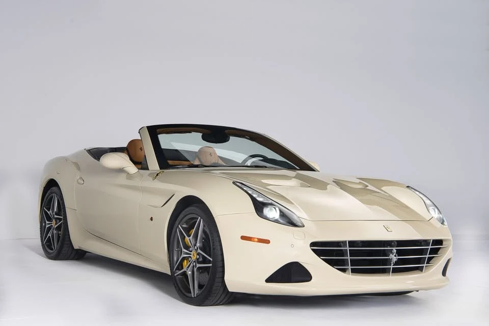 2016 Ferrari California T - Image 2 of 18