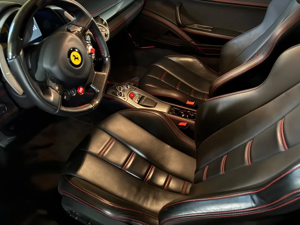 2016 Ferrari California T - Image 12 of 12
