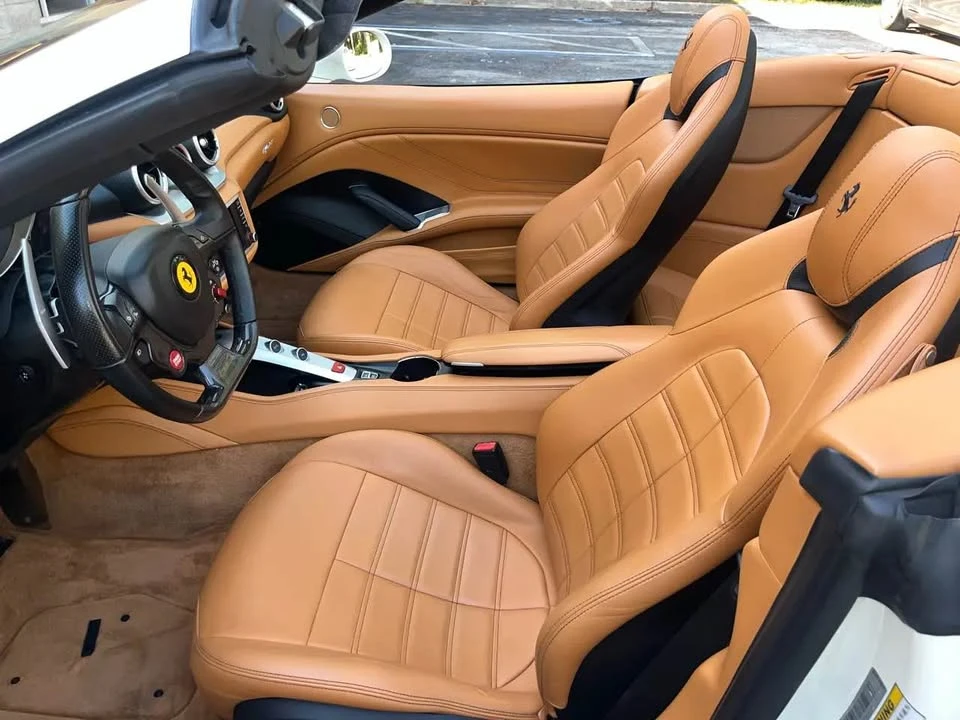 2016 Ferrari California T - Image 10 of 20