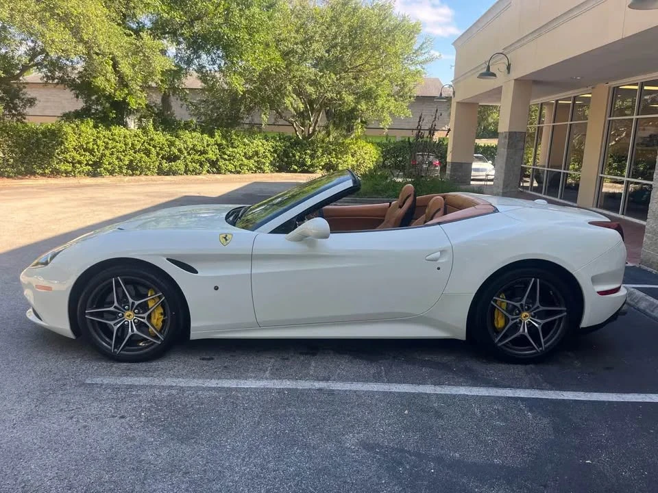 2016 Ferrari California T - Image 7 of 20