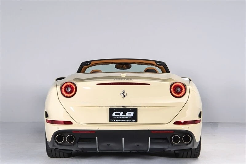 2016 Ferrari California T - Image 11 of 21