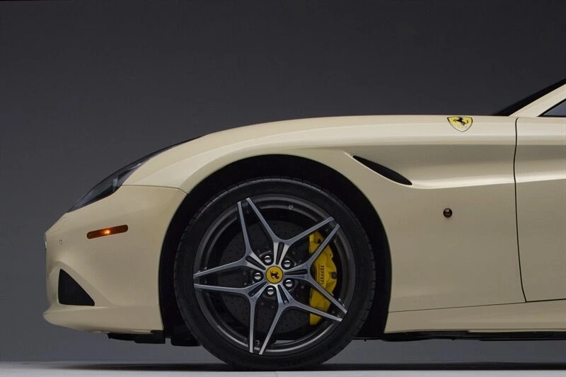 2016 Ferrari California T - Image 6 of 21