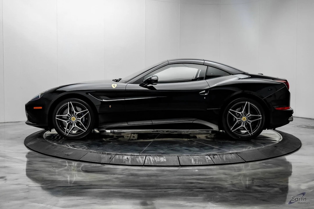 2016 Ferrari California T - Image 7 of 12