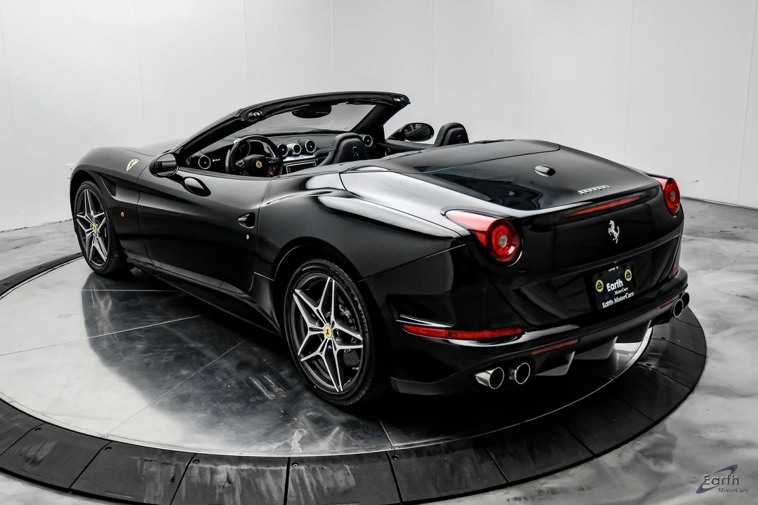 2016 Ferrari California T - Image 12 of 12