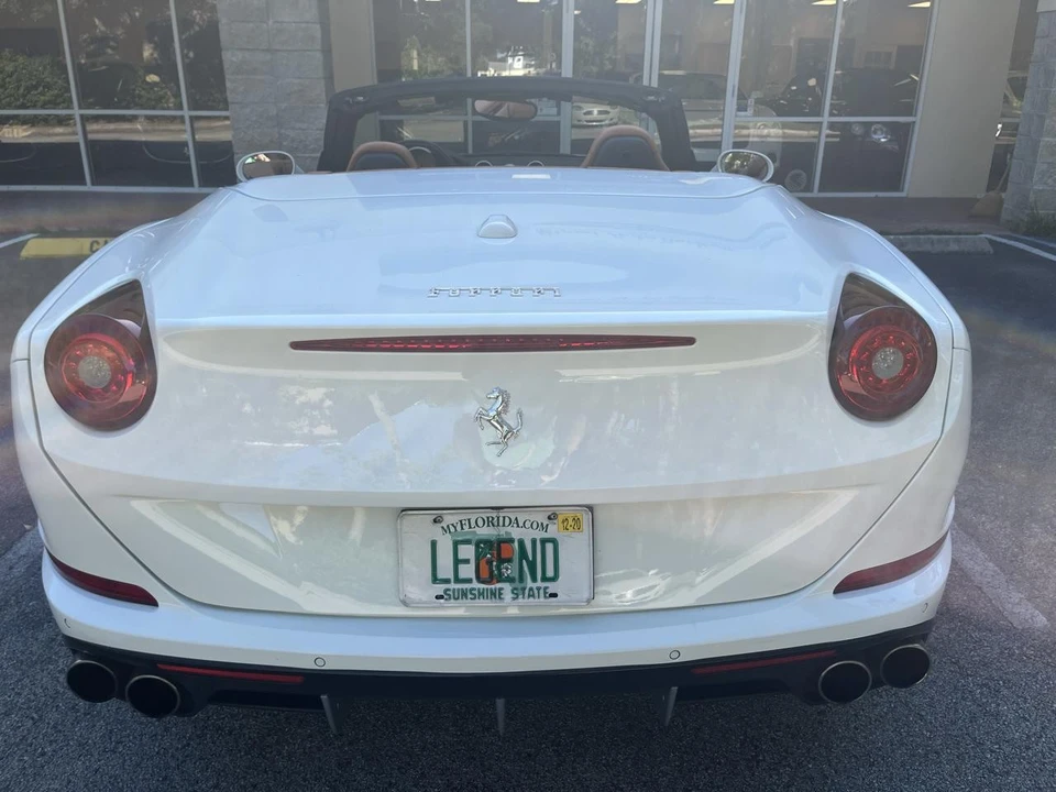 2016 Ferrari California T - Image 7 of 31