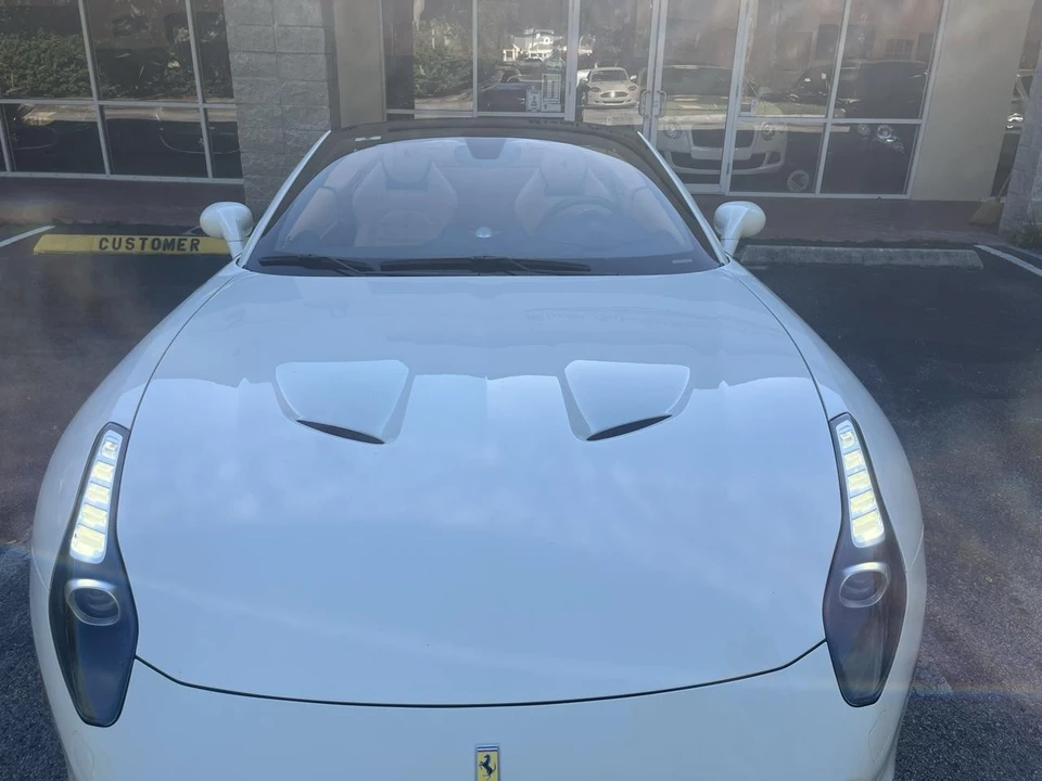2016 Ferrari California T - Image 12 of 31