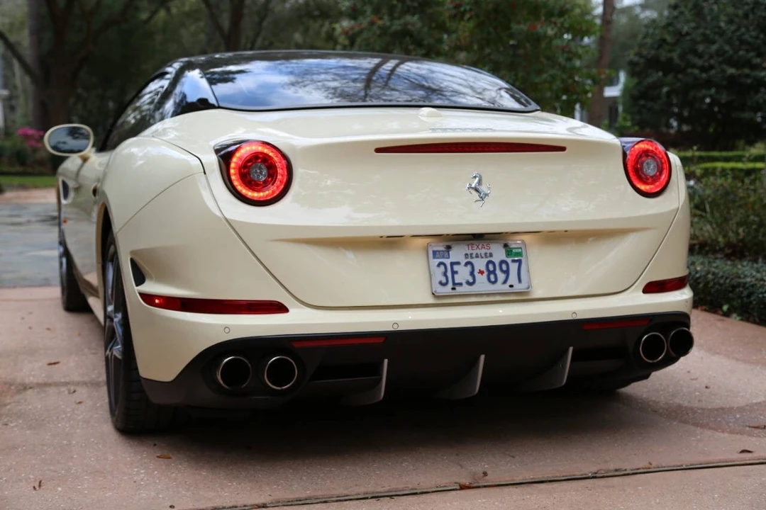 2016 Ferrari California T - Image 21 of 31