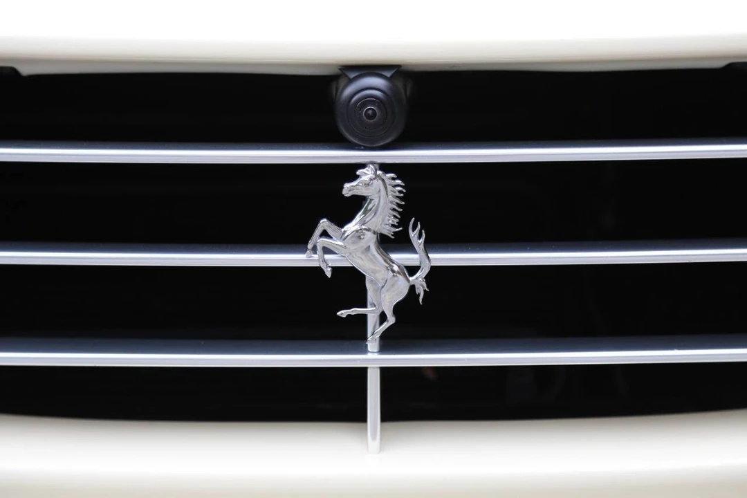 2016 Ferrari California T - Image 10 of 31