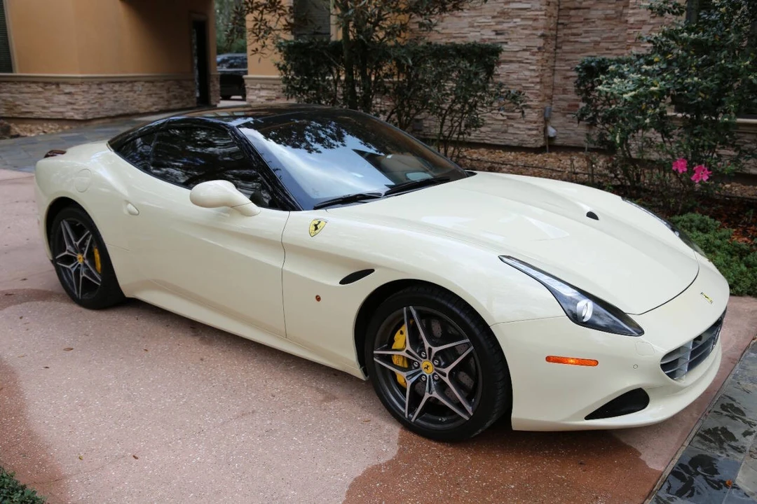 2016 Ferrari California T - Image 31 of 31
