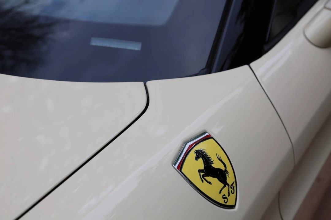 2016 Ferrari California T - Image 9 of 31