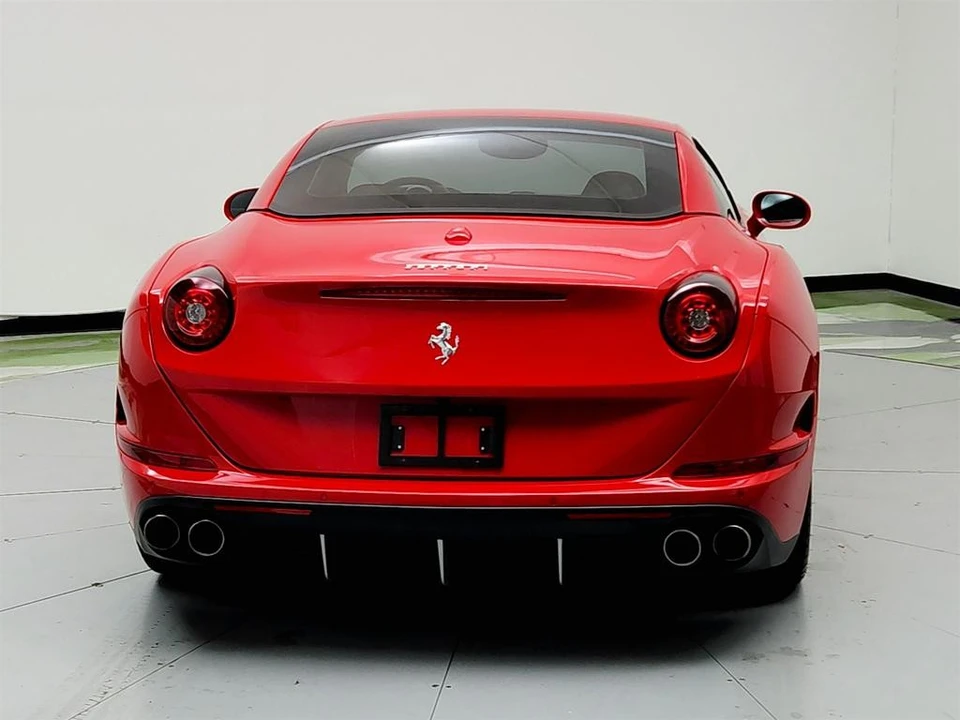 2016 Ferrari California T - Image 6 of 31