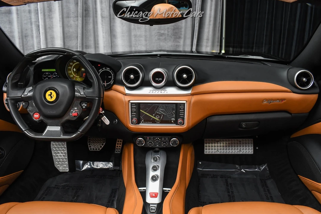 2016 Ferrari California T - Image 25 of 31