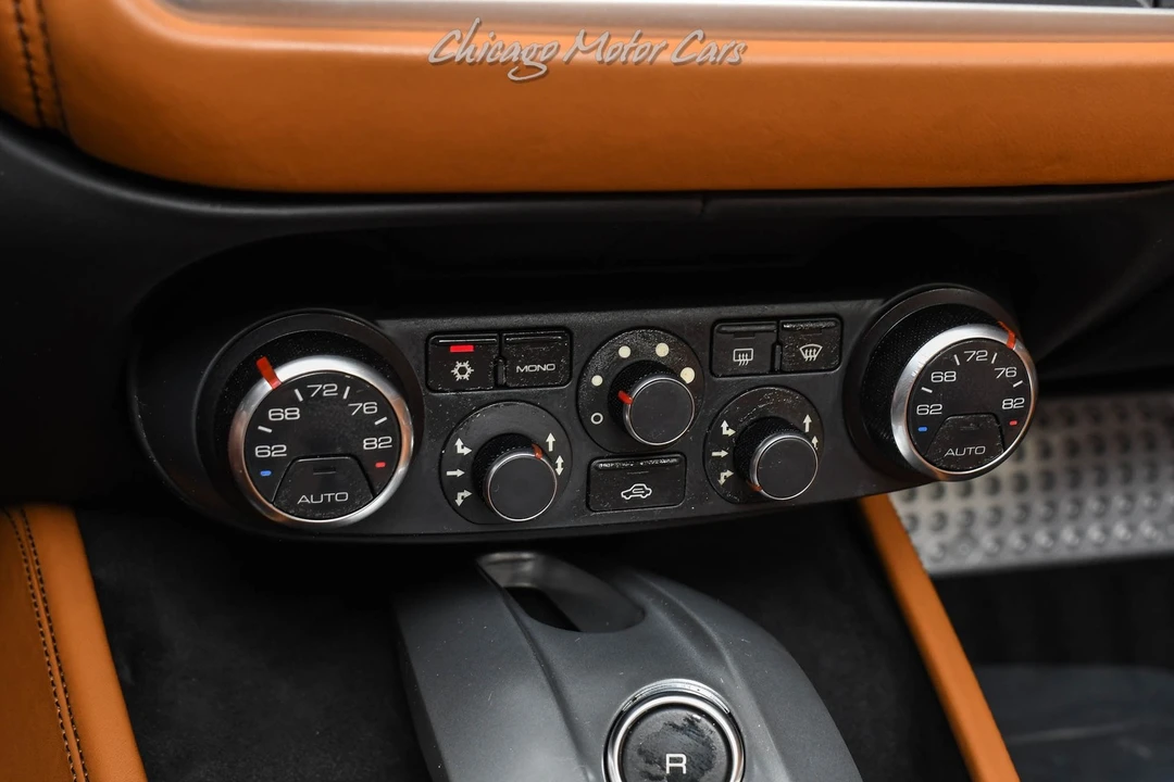 2016 Ferrari California T - Image 17 of 31
