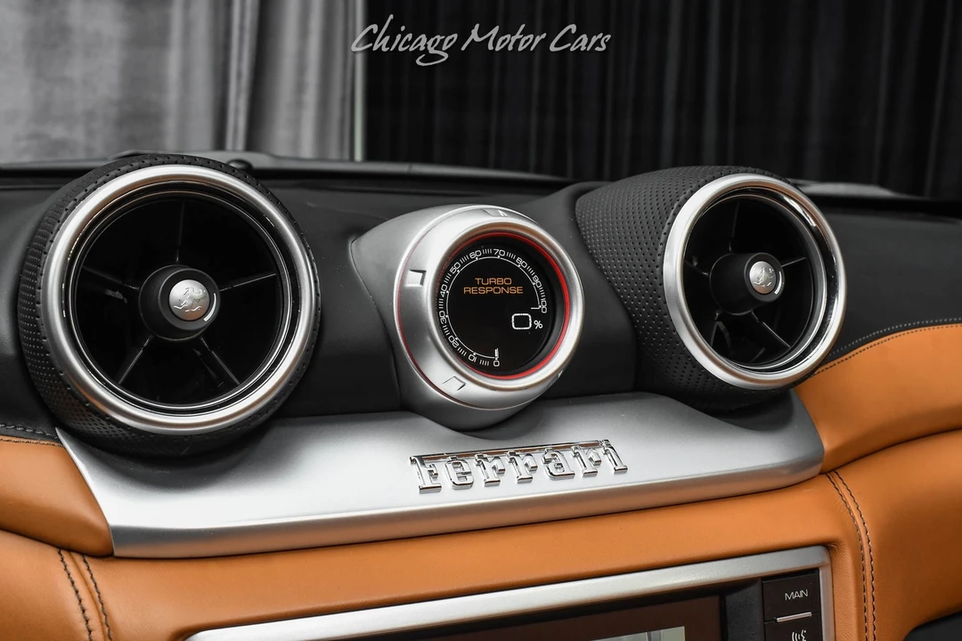 2016 Ferrari California T - Image 14 of 31