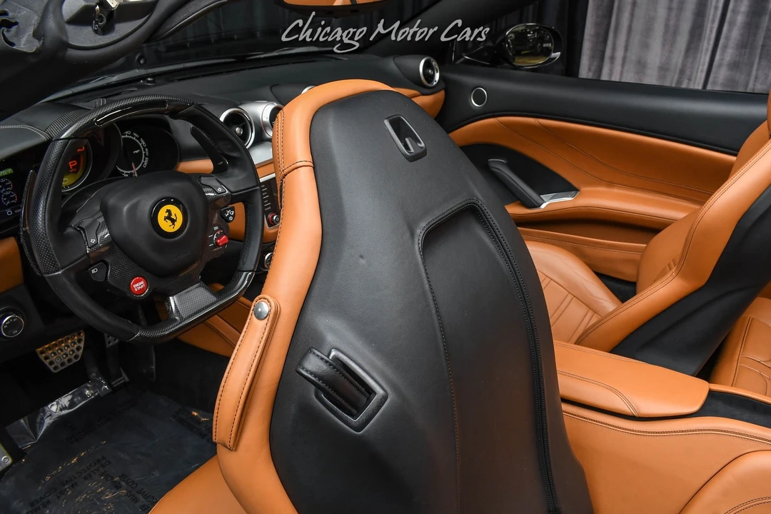 2016 Ferrari California T - Image 24 of 31