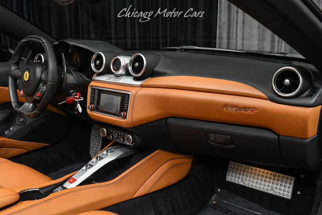 2016 Ferrari California T - Image 27 of 31