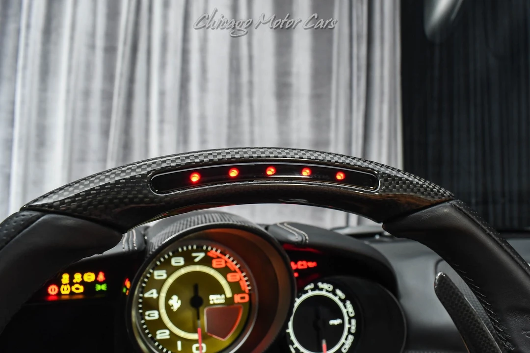 2016 Ferrari California T - Image 10 of 31