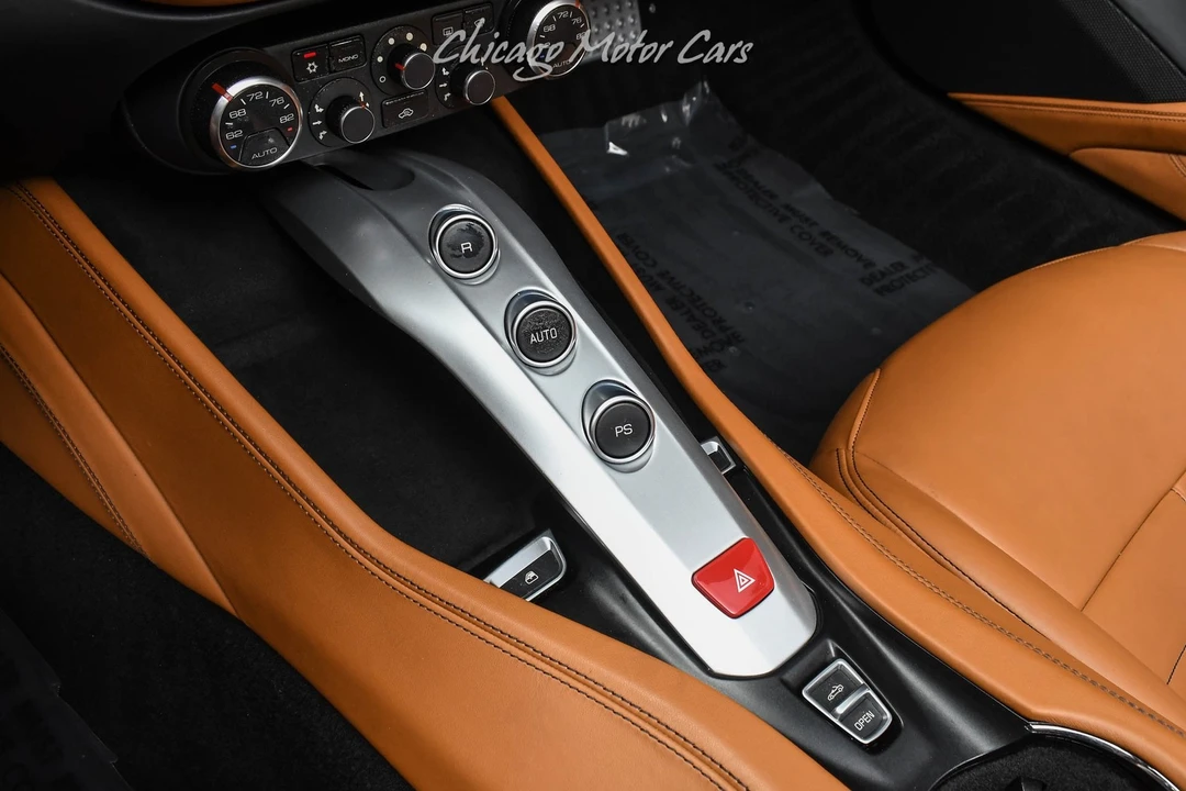 2016 Ferrari California T - Image 18 of 31