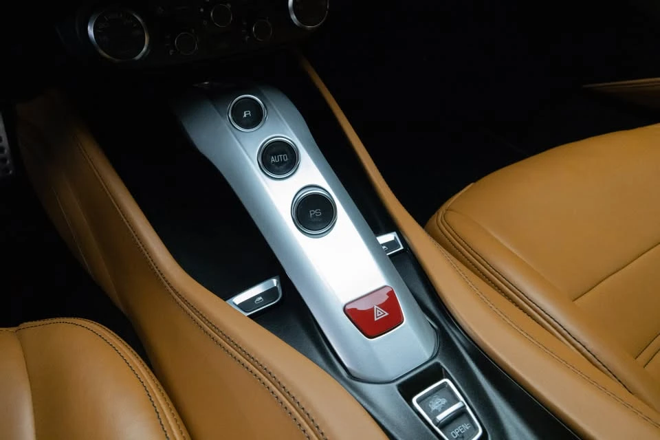 2016 Ferrari California T - Image 15 of 19