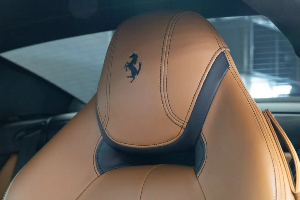 2016 Ferrari California T - Image 17 of 19