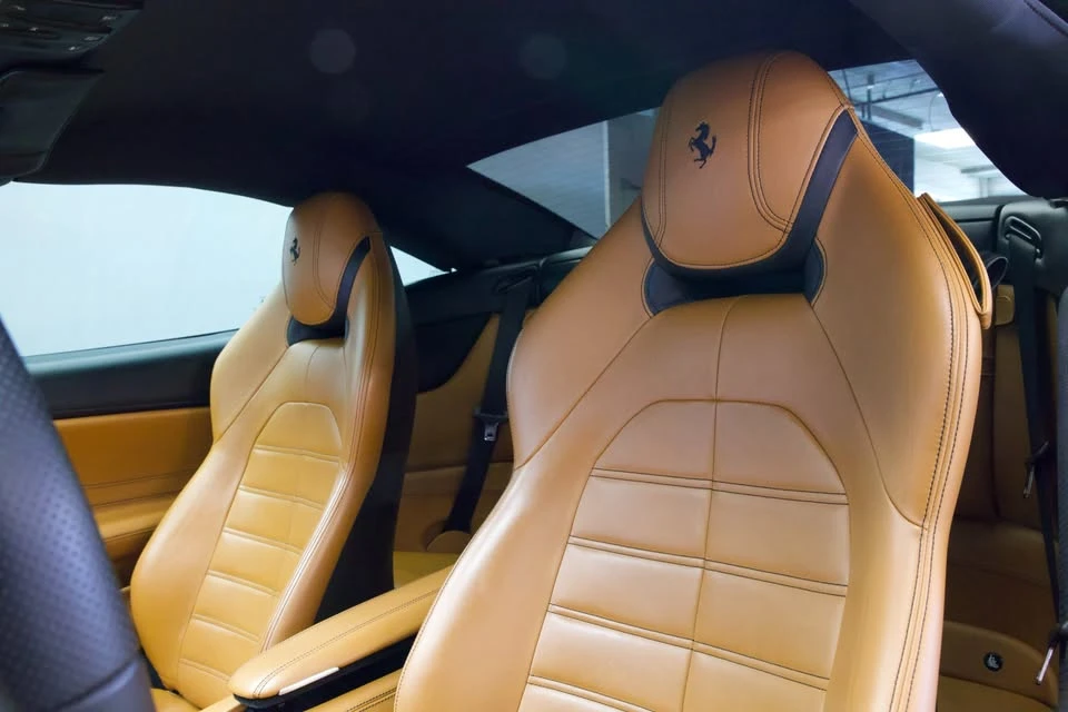 2016 Ferrari California T - Image 16 of 19
