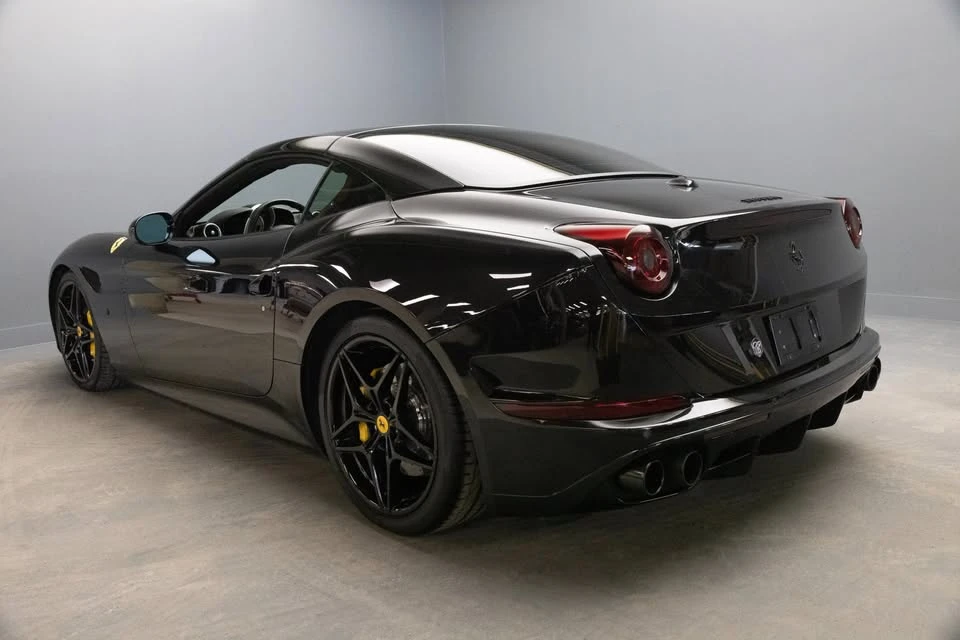 2016 Ferrari California T - Image 3 of 19