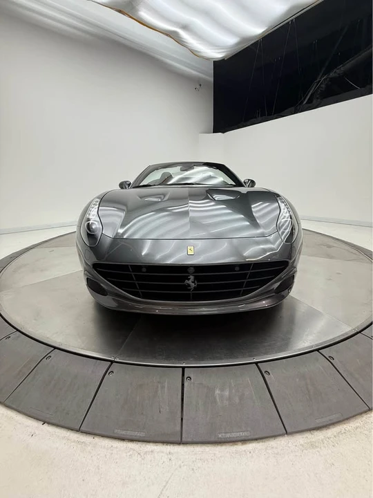 2016 Ferrari California T - Image 3 of 10