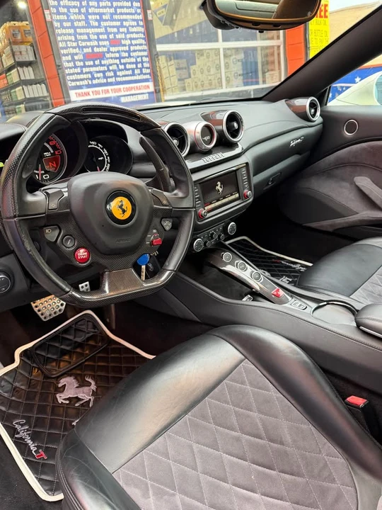 2016 Ferrari California T - Image 5 of 9