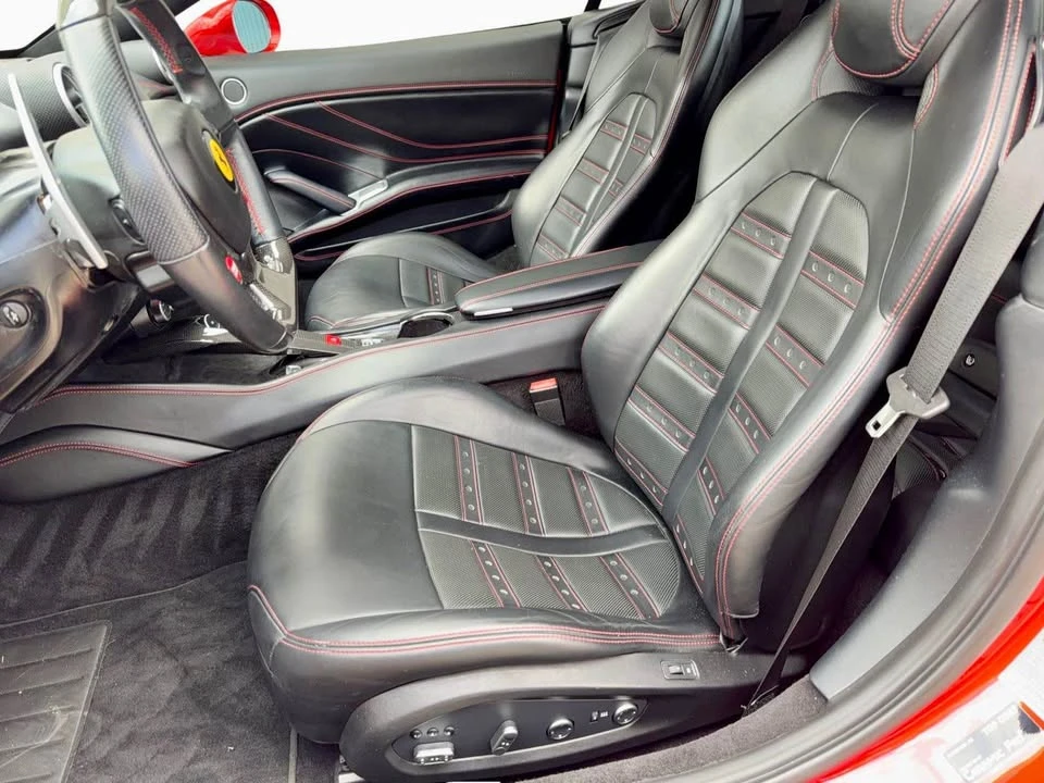 2016 Ferrari California T - Image 16 of 20