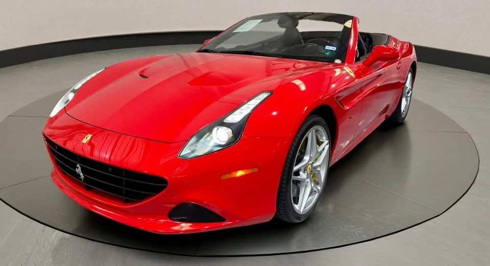 2016 Ferrari California T - Image 10 of 20
