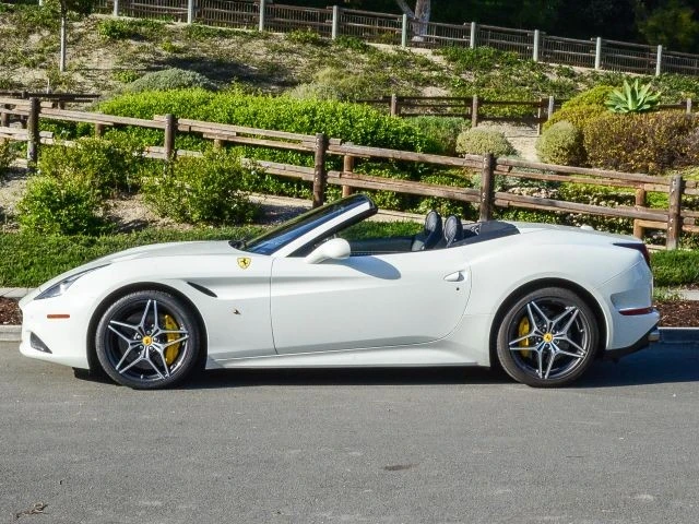 2016 Ferrari California T - Image 3 of 21