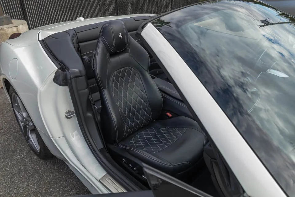 2016 Ferrari California T - Image 14 of 18