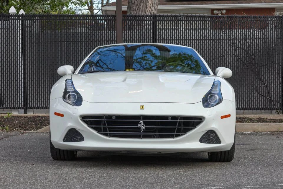 2016 Ferrari California T - Image 3 of 18