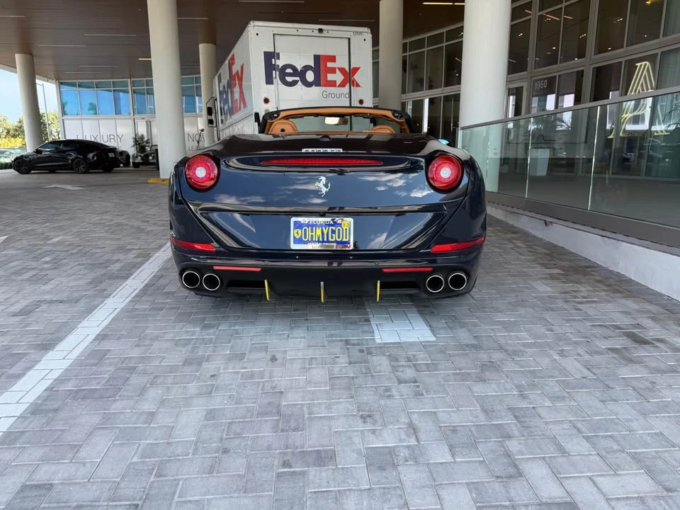 2016 Ferrari California T - Image 11 of 20