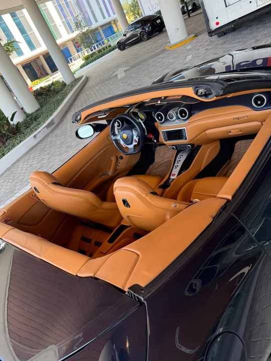 2016 Ferrari California T - Image 8 of 20