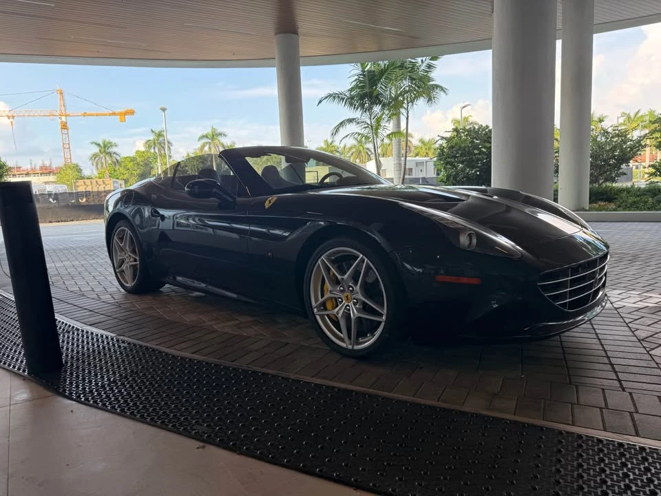 2016 Ferrari California T - Image 4 of 20
