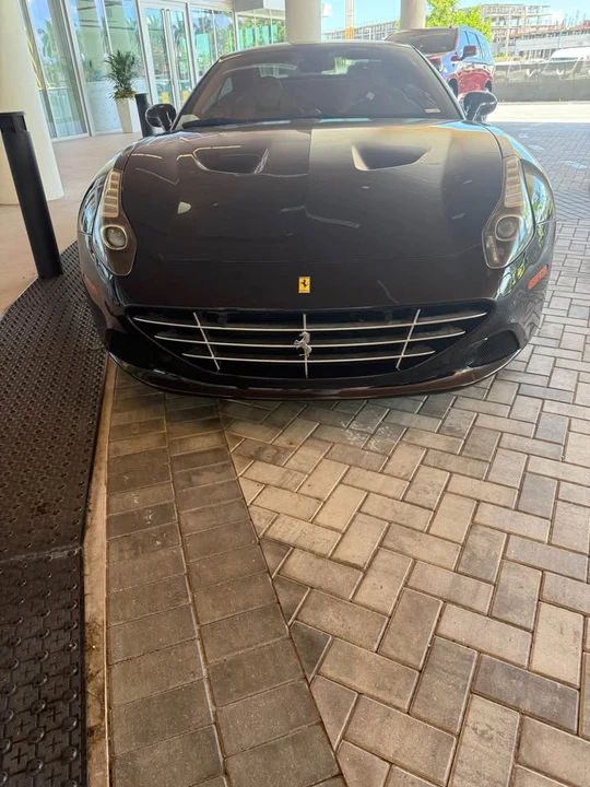 2016 Ferrari California T - Image 19 of 20