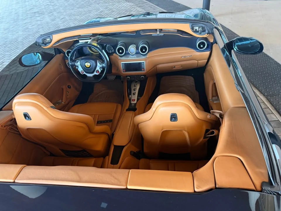 2016 Ferrari California T - Image 14 of 20
