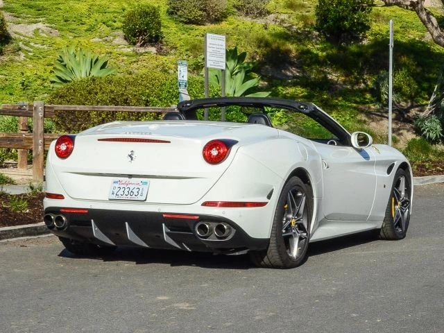 2016 Ferrari California T - Image 6 of 21