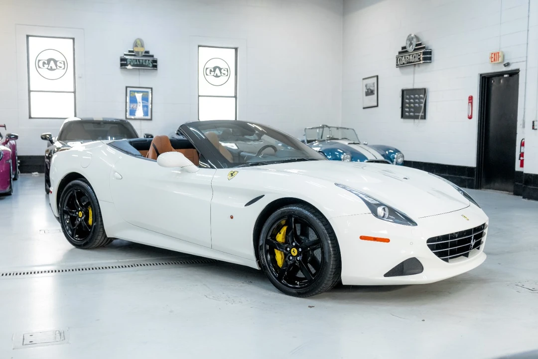 2016 Ferrari California T - Image 6 of 12