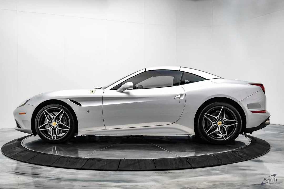2016 Ferrari California T - Image 7 of 12