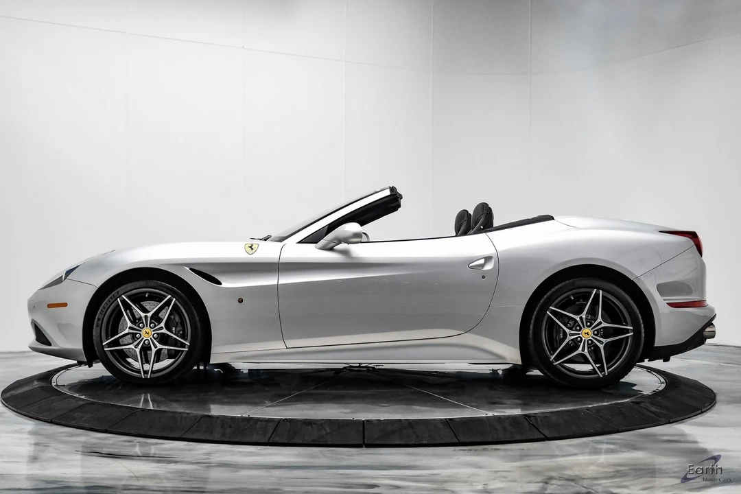 2016 Ferrari California T - Image 6 of 12