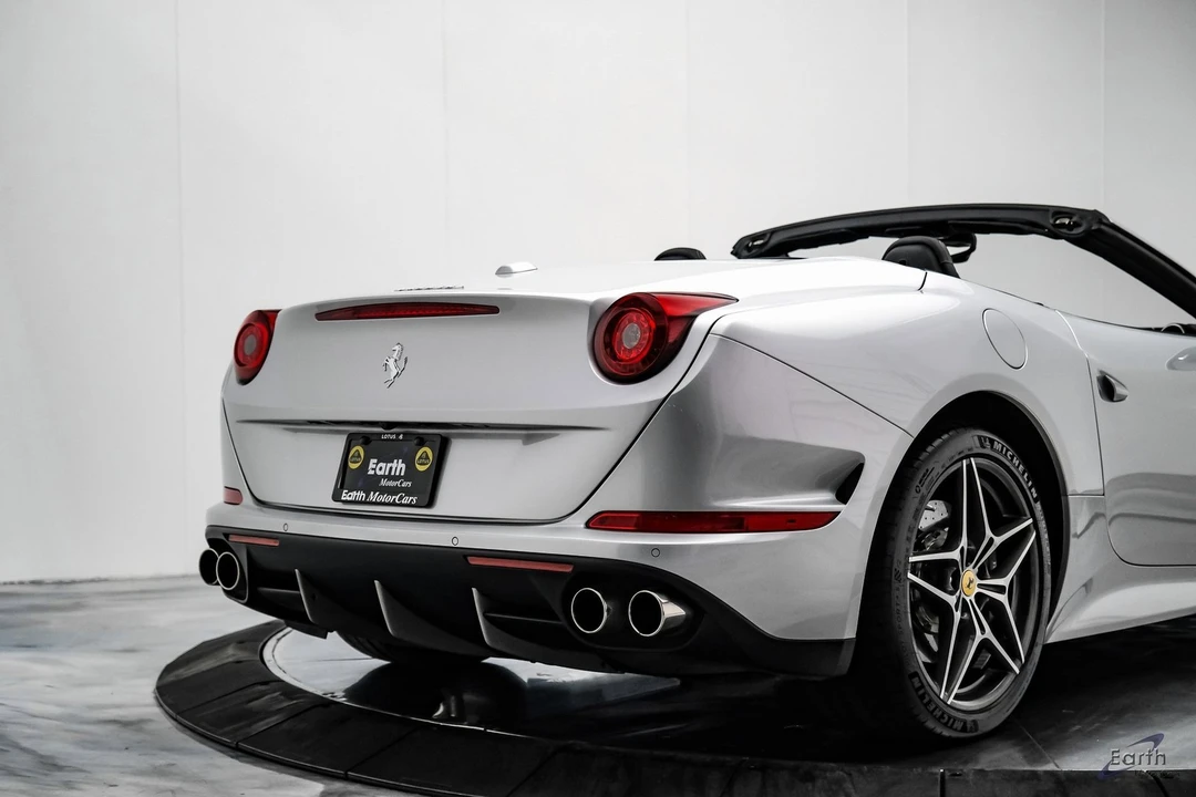 2016 Ferrari California T - Image 21 of 21