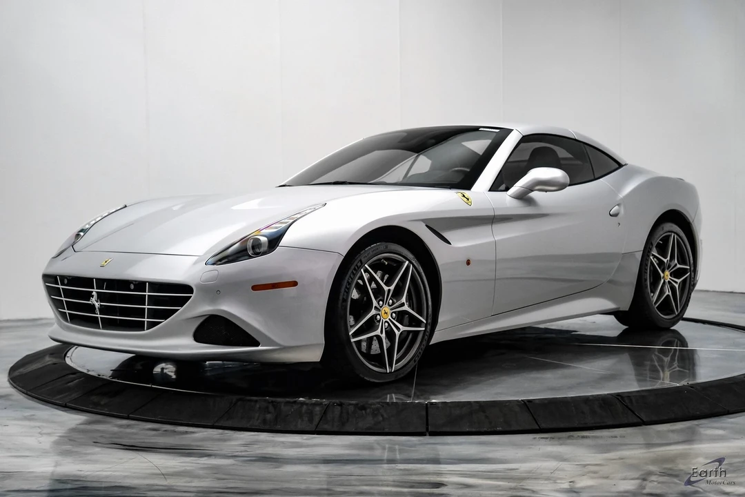 2016 Ferrari California T - Image 3 of 12