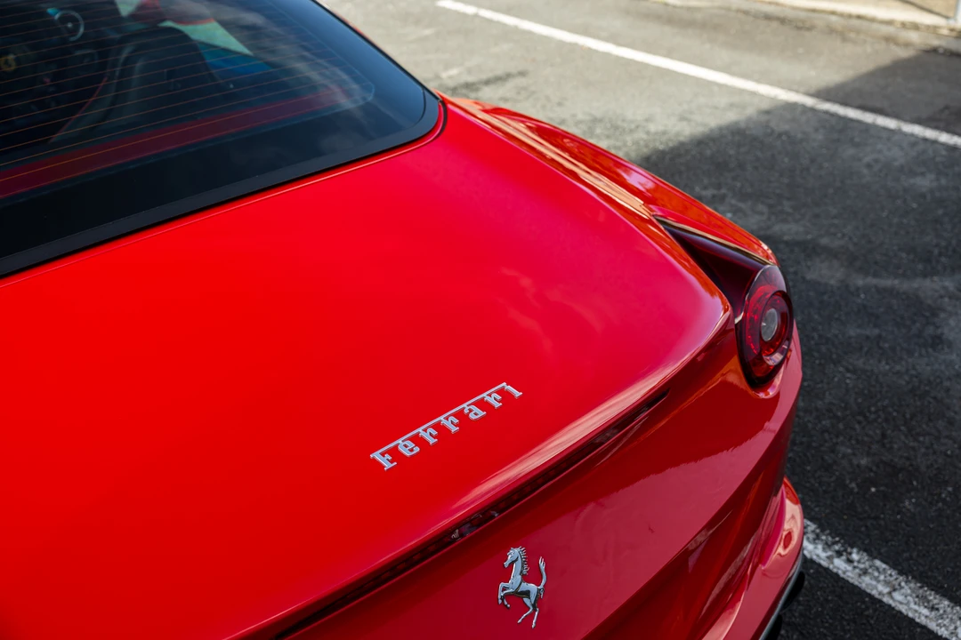 2016 Ferrari California T - Image 16 of 31